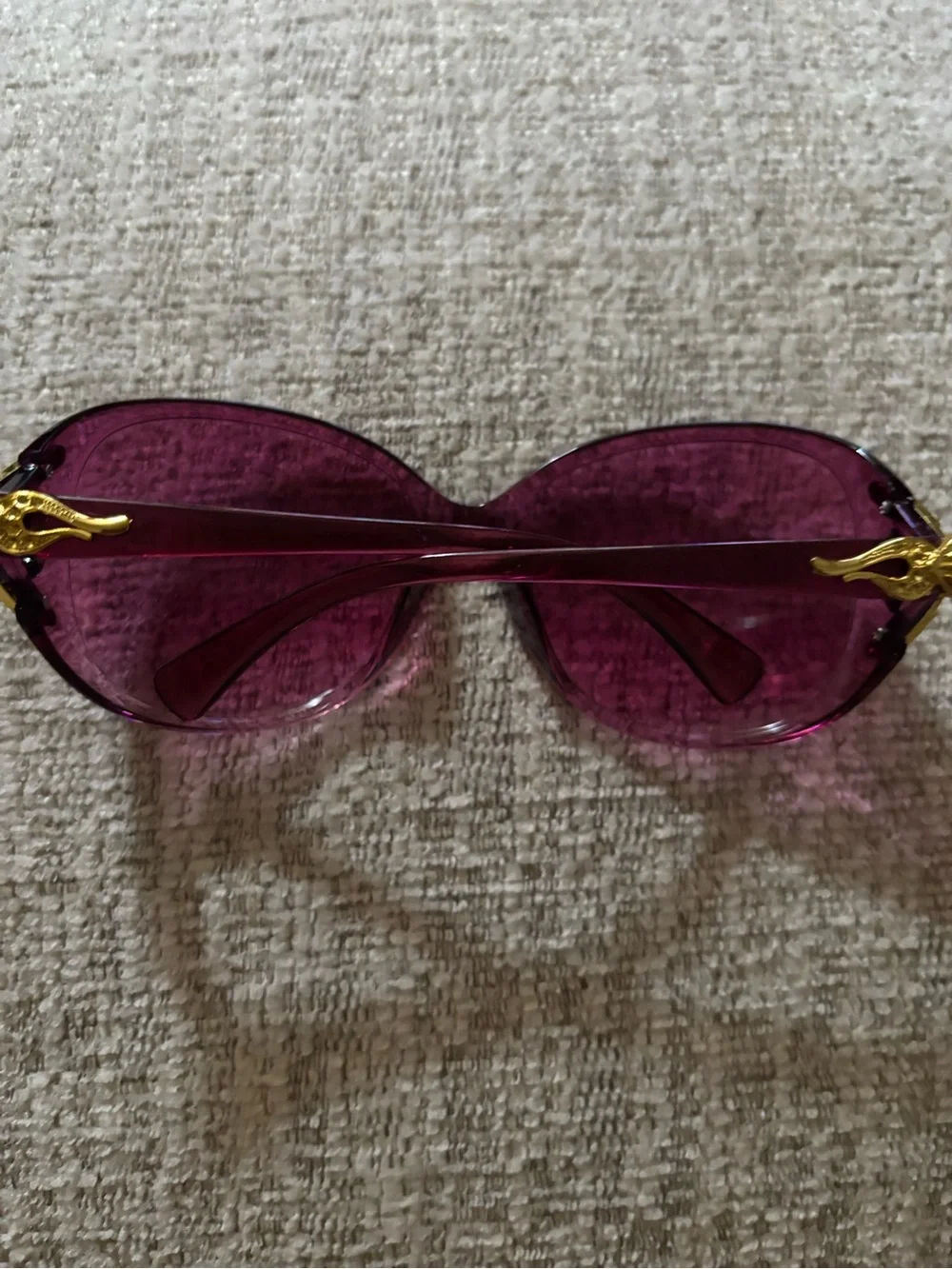 Women's Oversized Purple Sunglasses — Fashion Cat-Eye Style